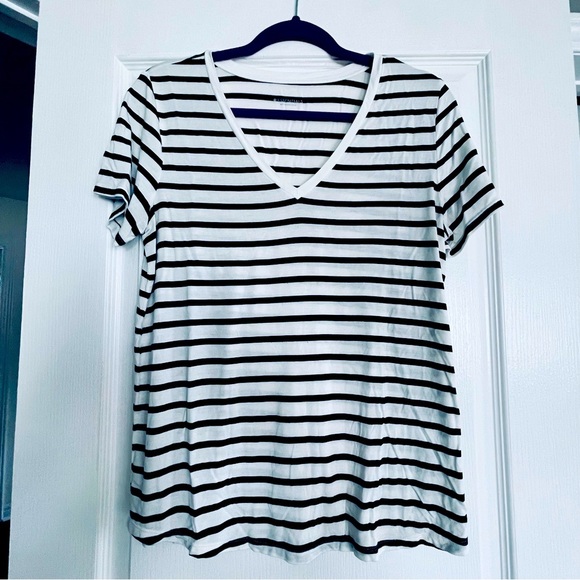 Essentials Tops - Essentials Black and White Striped V-Neck Tee